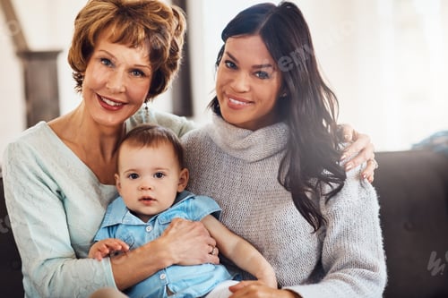 Preview: Born into a family of wonderful women