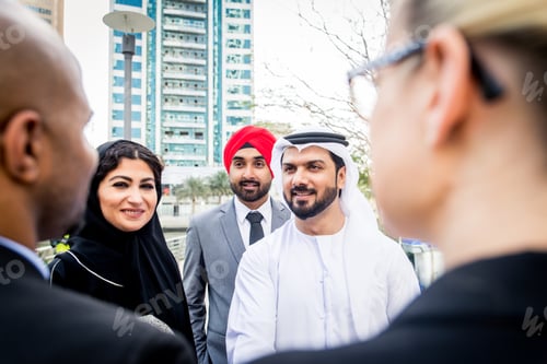 Preview: Business team in Dubai