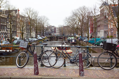Vista previa: bicicleta en una calle