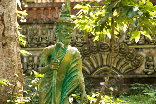 Preview: Ancient statue of wiseacre elder in Cambodia