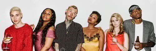 Visualização: Pessoas festeiras entediadas