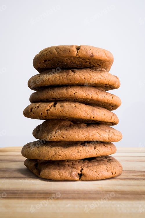 Preview: A stack of cookies
