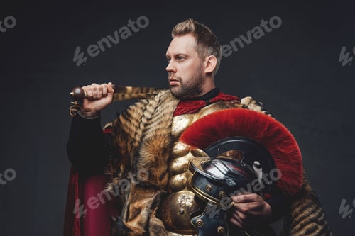 Preview: Ancient legionnaire with gladius on his shoulder