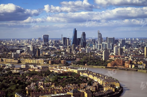 Preview: London view at bank district, amazing skyscrapers and Thames river, United Kingdom