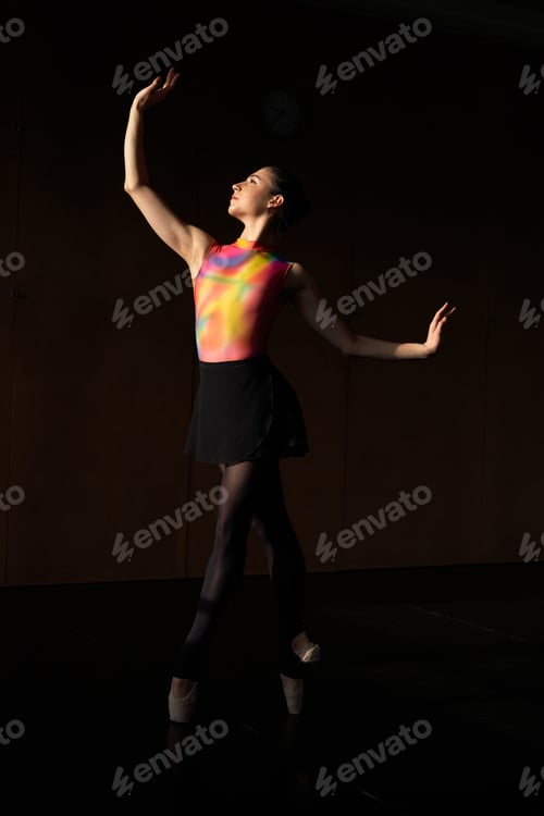 Preview: Warm-up and rehearsal of a professional ballet dancer