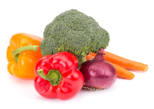 Preview: Fresh vegetables: brocolli, bell peppers, carrot, onion isolated on white background