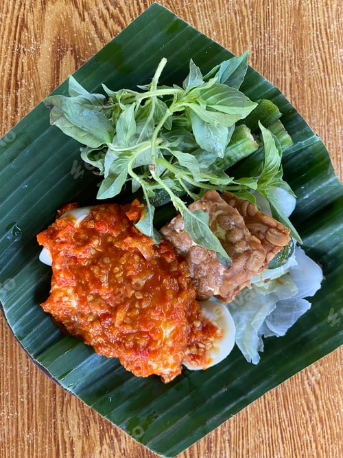 Preview: Telur geprek or egg geprek, an authentic Indonesia cuisine