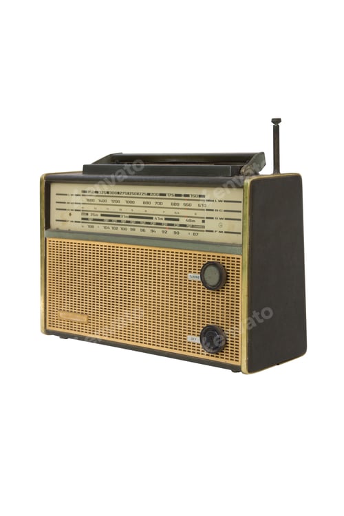 Preview: Vintage Radio on a white background.