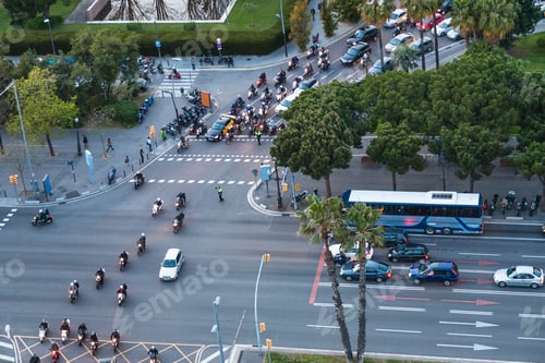 Preview: car traffic on crossroad in Barcelona city