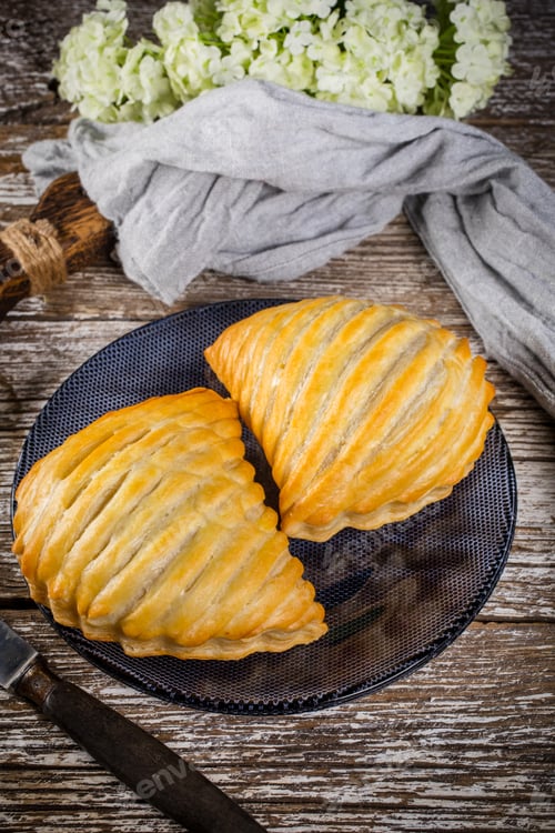 Preview: Puff pastry apple.