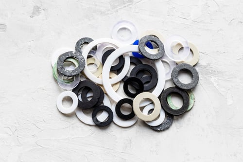 Preview: pile of various gaskets for plumbing water systems