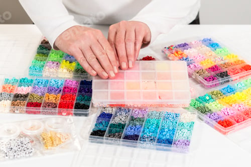 Preview: Colorful Clay Beads Set for Creative Kids' Bracelet Making