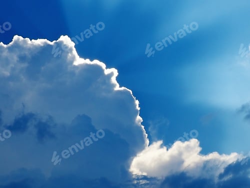 Preview: Beautiful clouds in the blue sky