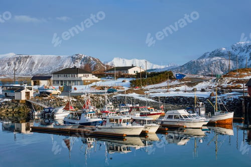 Preview: Fishing boats and yachts on pier in Norway
