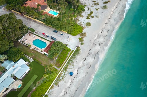 Preview: Aerial view of expensive residential houses in island small town Boca Grande
