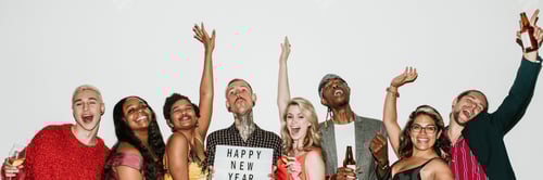 Visualização: Amigos em uma festa em casa