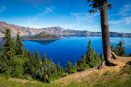 Preview: Beautiful Clear Day On Crater Lake In Crater Lake National Park, Oregon