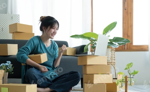 Preview: Portrait of Starting small businesses SME owners female entrepreneurs working on receipt box and