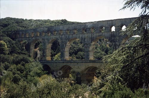 Preview: Pont du Gard, Roman bridge in France