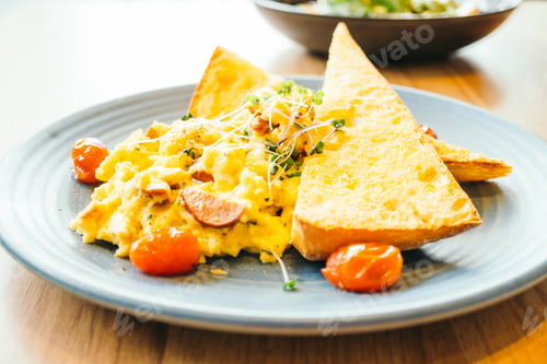 Preview: Scrambled eggs with vegetable