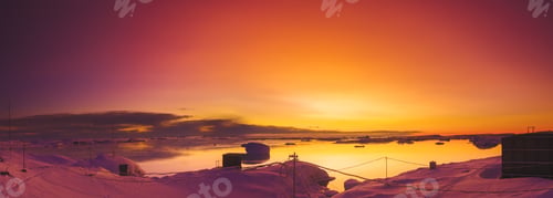 Preview: Summer sunset in Antarctica