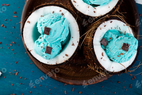 Preview: Blue ice cream in coconut bowl.