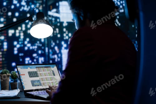 Preview: Successful general manager using accounting statistics to increase profit