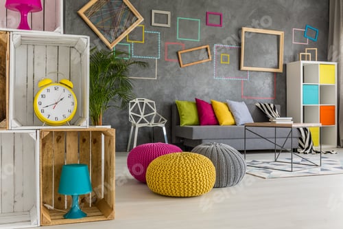 Preview: Wooden boxes in colorful room