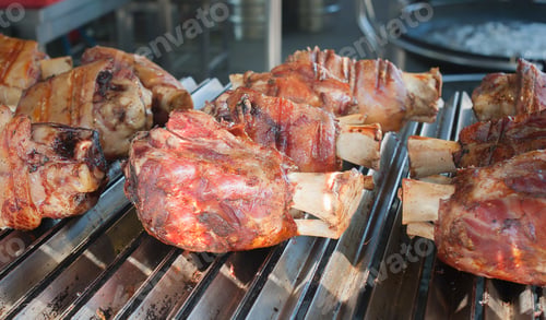 Preview: Grilled pork knuckle.