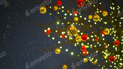Preview: Christmas decoration and Christmas lights (bokeh) in Moscow, holiday season