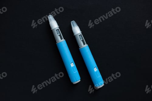 Preview: Ozempic insulin pen. Blue medical drug anti diabetes injector. Concept