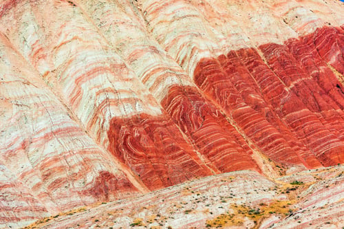 Preview: Amazing beautiful slopes of red mountains