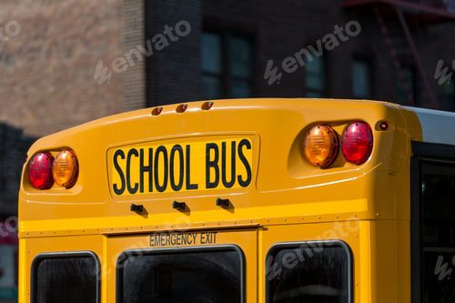 Preview: Yellow school bus in New York City, closeup