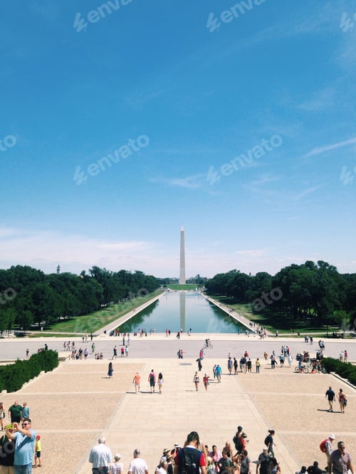 Preview: View of Washington monument in Washington DC during summer