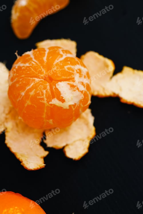 Preview: Mandarin on the table