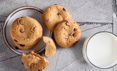 Preview: delicious dessert cookies with chocolate
