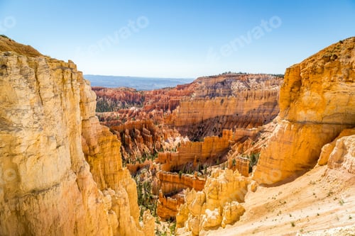 Preview: Along The Bryce Canyon National Park In Utah There Are Multiple Lookouts And Overlooks To See Down