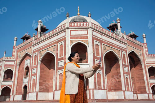 Preview: Woman Tourist visit Humayun's Tomb, Delhi, India.