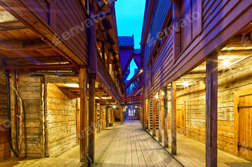 Preview: Narrow street in Bryggen