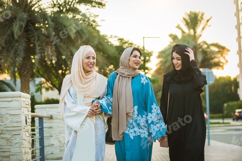 Preview: Arabic women in Dubai