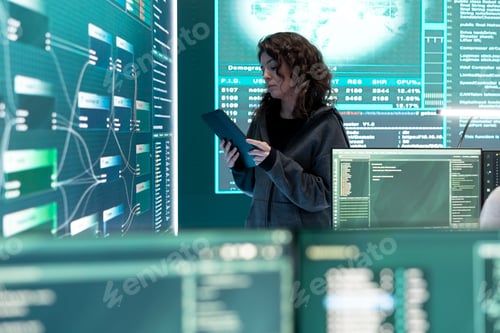 Preview: Cyber security expert investigates governmental hacking malware attack