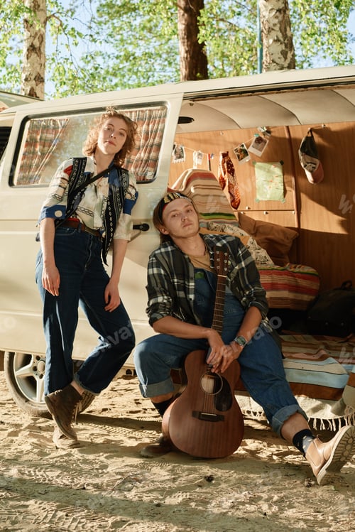 Preview: Couple of hikers going camping
