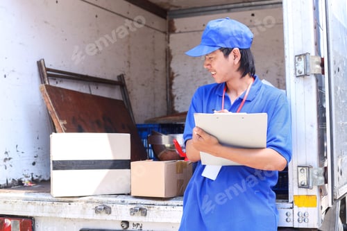 Preview: Deliveryman Checking Packag