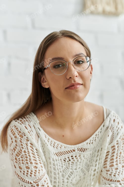 Preview: Young woman at home