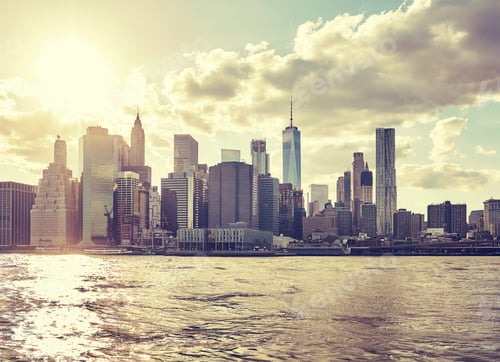 Preview: Manhattan seen from Brooklyn at sunset, New York.