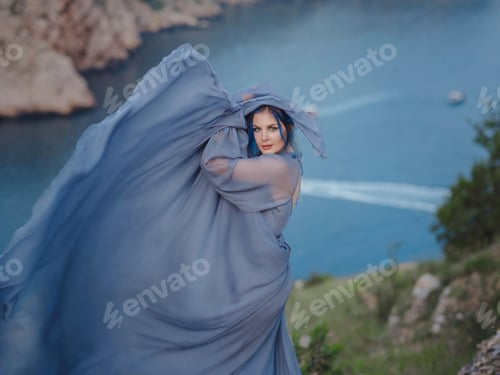 Preview: Fashion photos. sea nymph wind listening wind