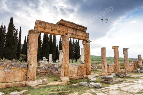 Preview: Ruins of the Roman theater in Hierapolis