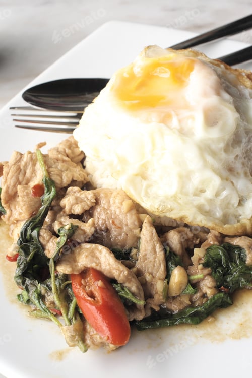 Preview: Pork Spicy Basil Sauce With Rice.