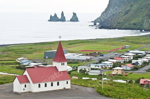 Preview: Vik, small town in Iceland
