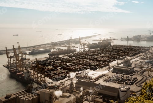 Preview: Elevated view of port ships and cranes, Barcelona, Spain